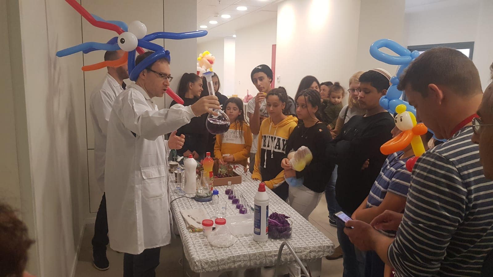 Hanukkah 2019 - Family day at Isotopia